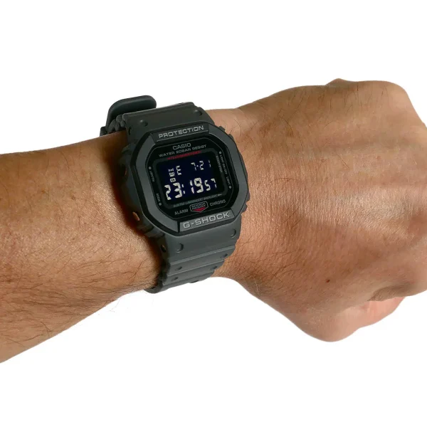 ساعت مچی اسپرت جی شاک کاسیو مدل G-SHOCK DW-5610SU-8