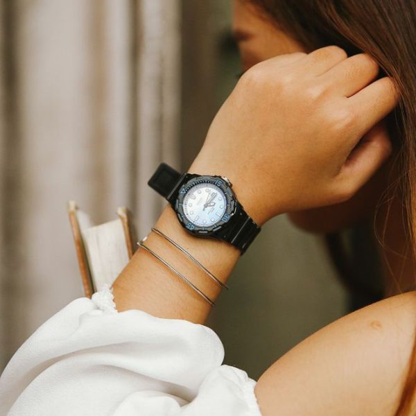 ساعت مچی کاسیو مدل CASIO -LRW-200H-2EVDR