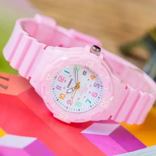 ساعت مچی زنانه اسپرت کاسیو مدل CASIO LRW-200H-4B2