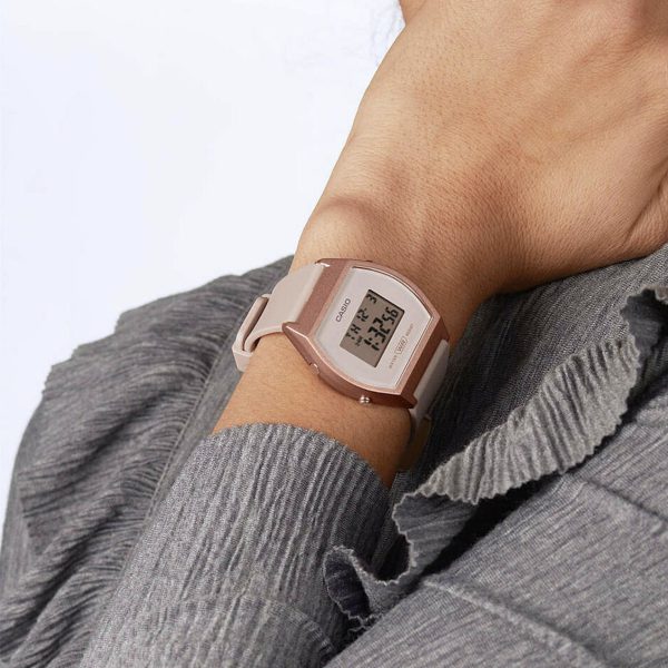 ساعت زنانه کاسیو مدل CASIO - LW-204-4ADF