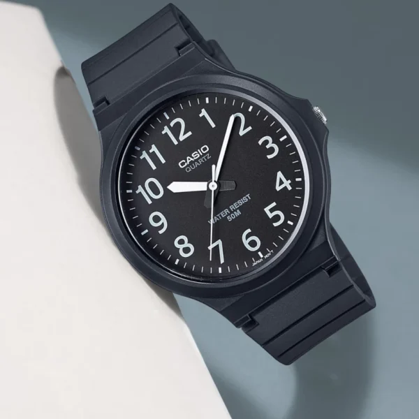 ساعت مچی کاسیو مدل CASIO-MW-240-1B