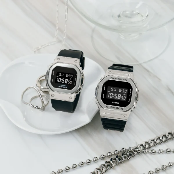 ساعت مچی اسپرت جی شاک کاسیو مدل G-SHOCK GM-5600-1DR