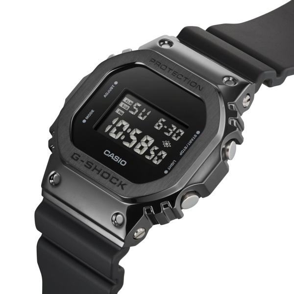 ساعت مچی مردانه G-SHOCK کاسیو مدل GM-5600UB-1DR