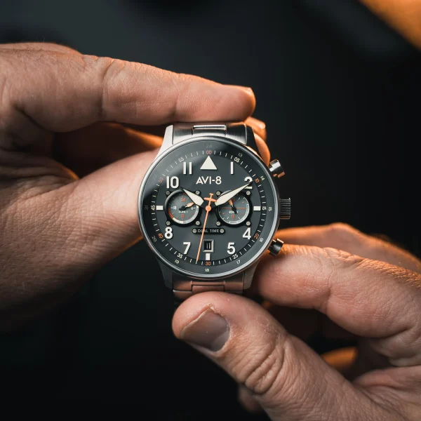 ساعت مچی مردانه ای وی ایت AVI-8 مدل AV-4088-22
