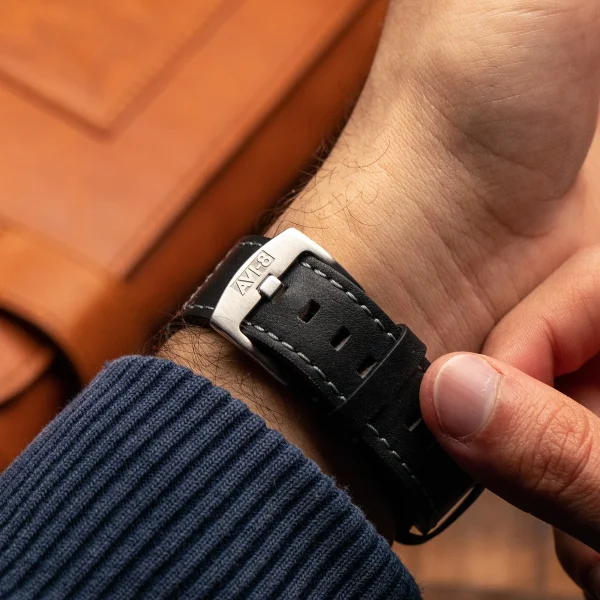 ساعت مچی مردانه ای وی ایت AVI-8 مدل AV-4098-01