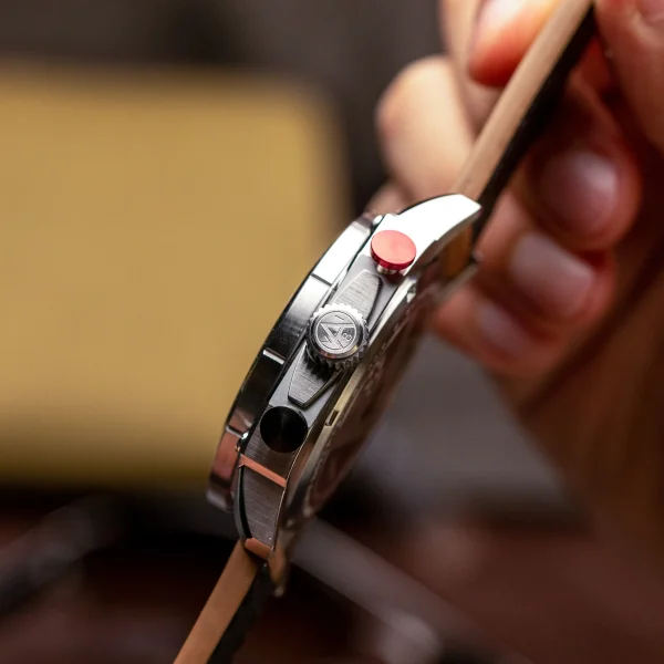 ساعت مچی مردانه ای وی ایت AVI-8 مدل AV-4100-01