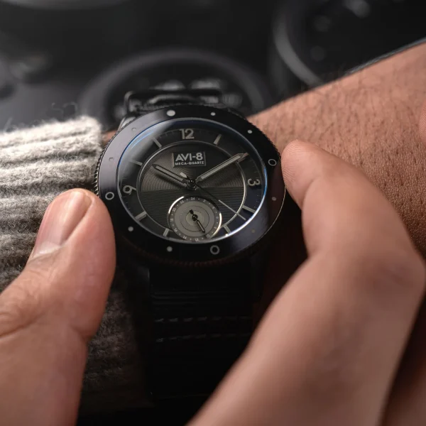 ساعت مچی اسپرت ای وی ایت AVI-8 مدل AV-4112-05