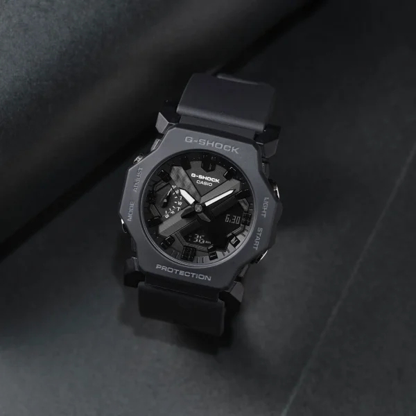 ساعت مچی اسپرت جی شاک کاسیو مدل G-SHOCK GA-2300-1ADR