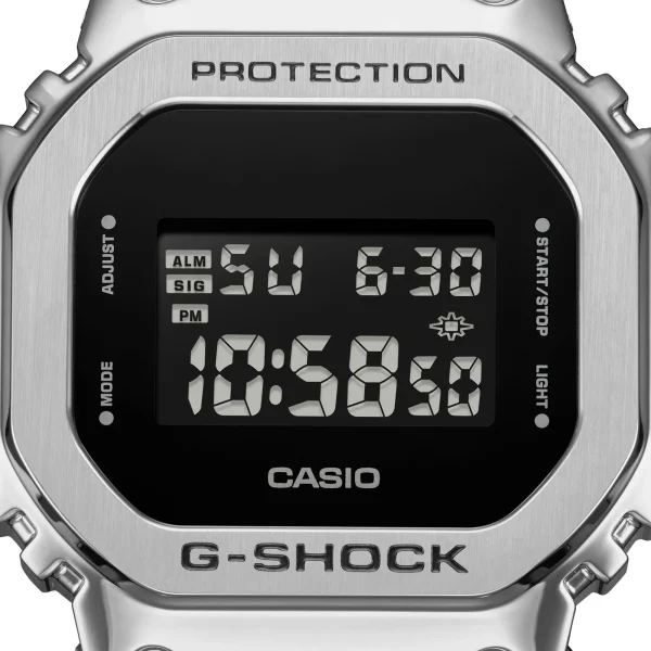 ساعت مچی اسپرت جی شاک کاسیو مدل G-SHOCK GM-5600U-1DR