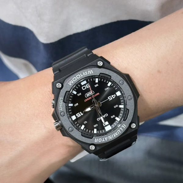 ساعت مچی اسپرت کاسیو مدل CASIO MW-620H-1AVDF