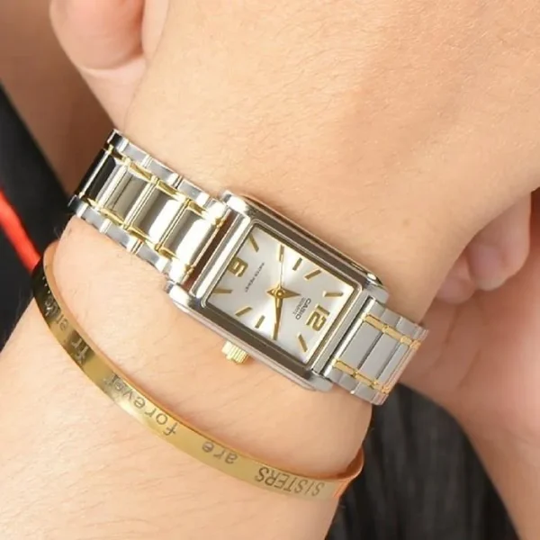 ساعت مچی زنانه کاسیو مدل CASIO LTP-1235SG-7ADF