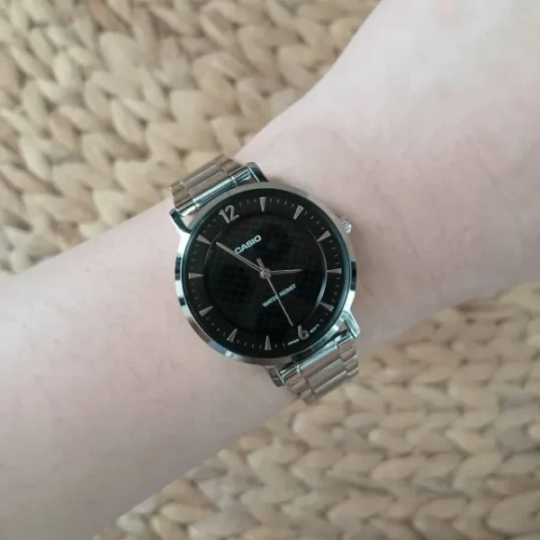 ساعت مچی زنانه کاسیو مدل CASIO LTP-VT04D-1A