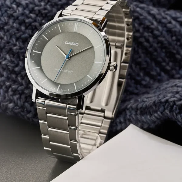 ساعت مچی مردانه کاسیو مدل CASIO MTP-VT04D-8E