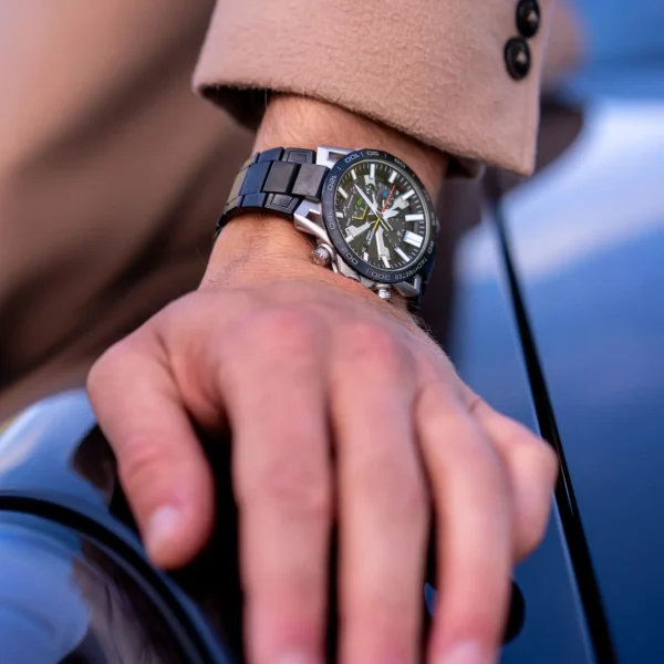 ساعت مچی مردانه ادیفایس کاسیو مدل EDIFICE EQB-2000DC-1A