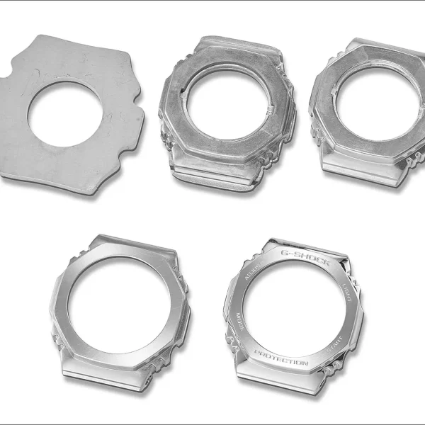 ساعت کاسیو جی شاک مدل GM-2100YM-8ADR